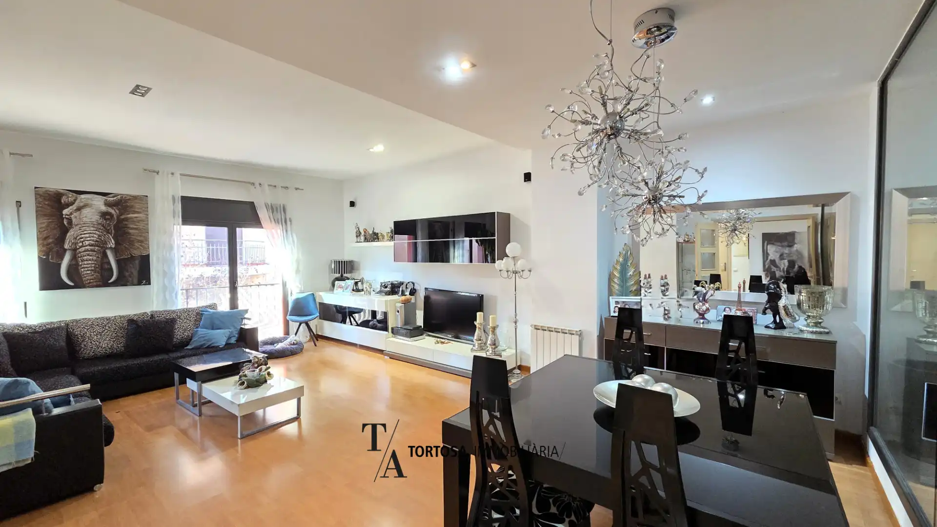 Flat with pool for sale in Centre - Estació, imagen 2