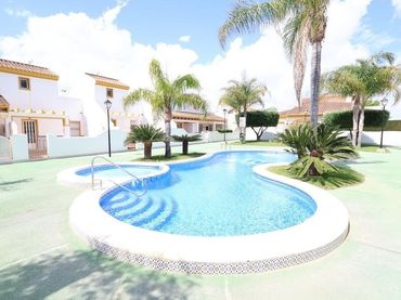 Dúplex con balcón en venta en Pueblo Latino