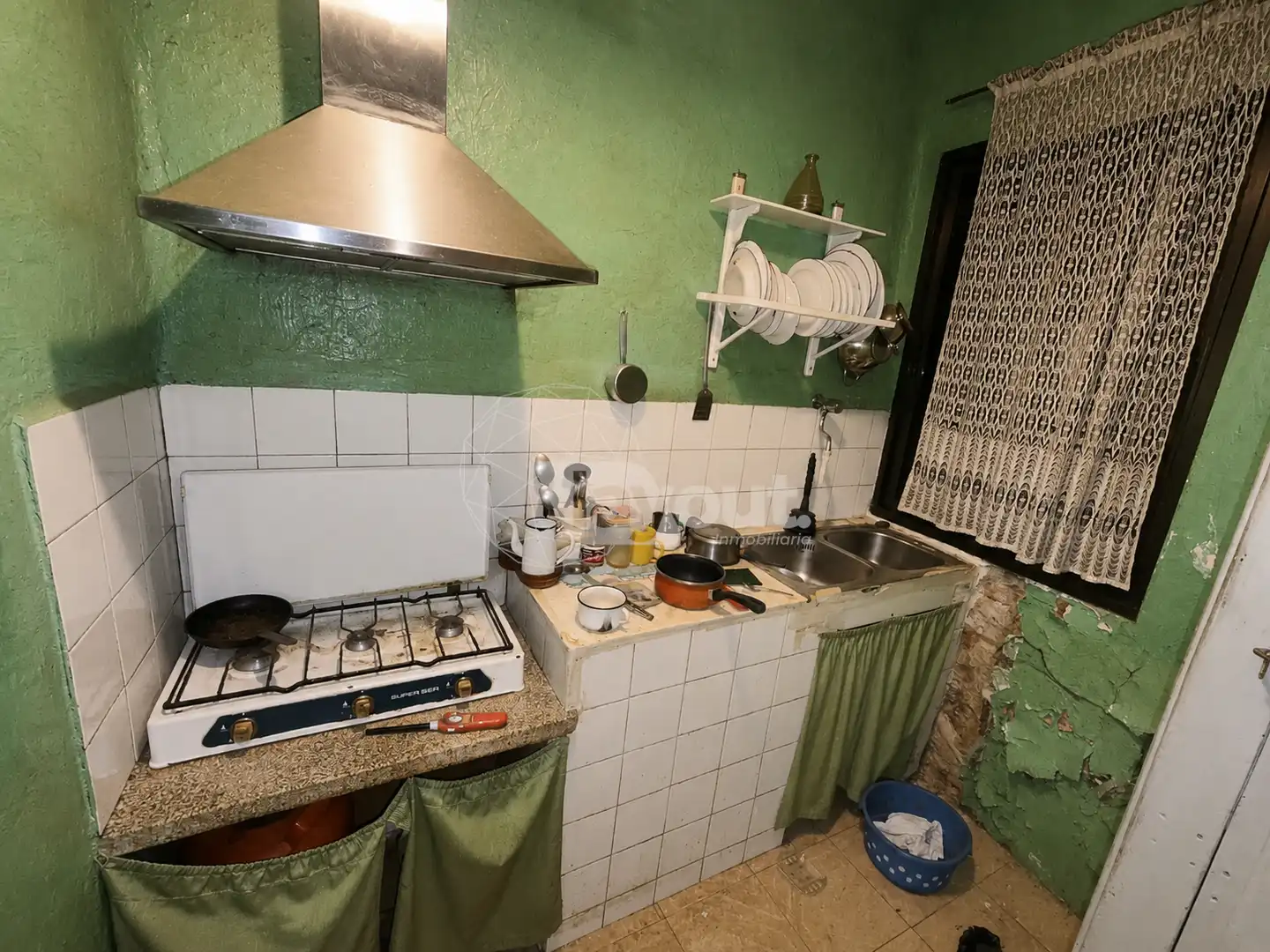Küche von Einfamilien-Reihenhaus zum Verkauf in Plasencia mit Abstellraum