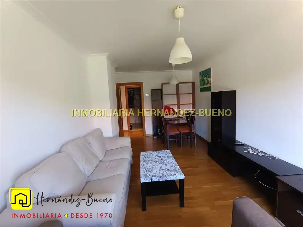 Sala de estar de Piso de alquiler en Salamanca con Calefacción y Amueblado
