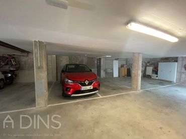 Individual con ascensor en venta en Calle gallifa 6
