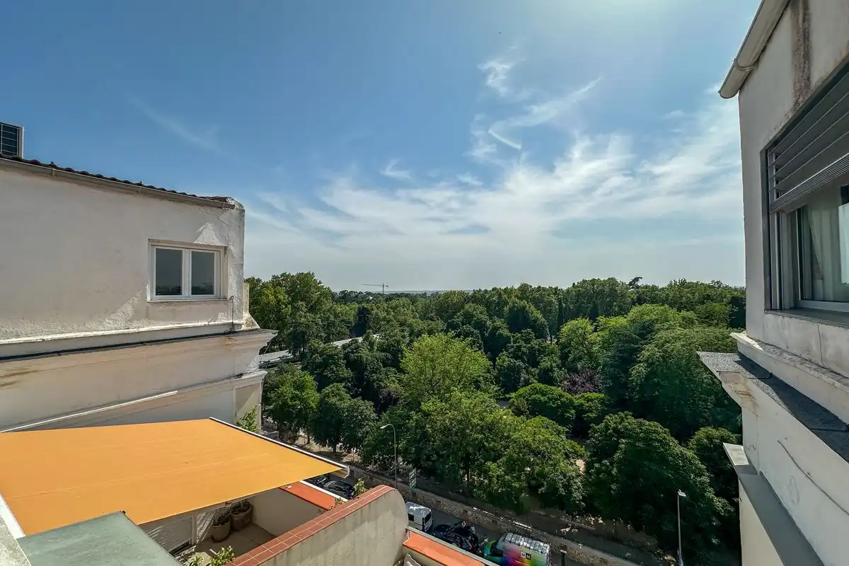 Vista exterior de Ático de alquiler en Madrid con Aire acondicionado, Calefacción y Terraza