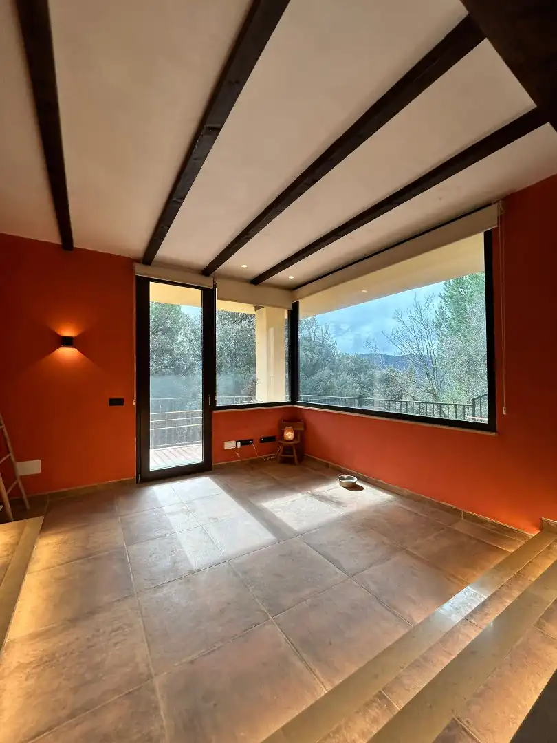 Terrassa de Casa o xalet en venda en Sant Aniol de Finestres amb Aire condicionat, Calefacció i Jardí privat