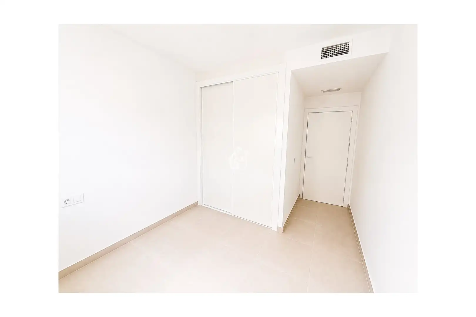 Dormitori de Apartament de lloguer en San Pedro del Pinatar amb Aire condicionat, Jardí privat i Terrassa