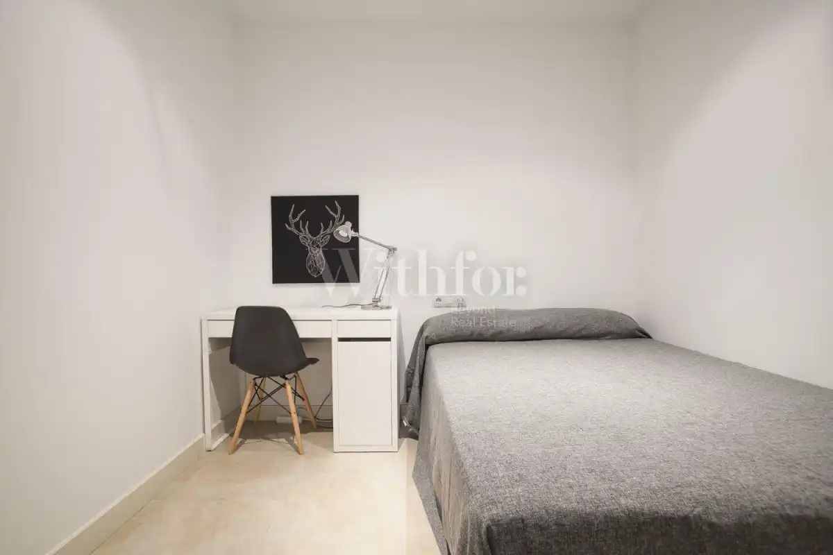 Habitación de Piso en venta en Barcelona con Aire acondicionado, Calefacción y Balcón