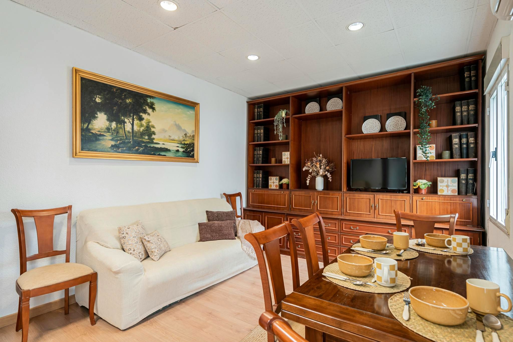 Sala d'estar de Pis de lloguer en  Madrid Capital amb Aire condicionat, Calefacció i Jardí privat