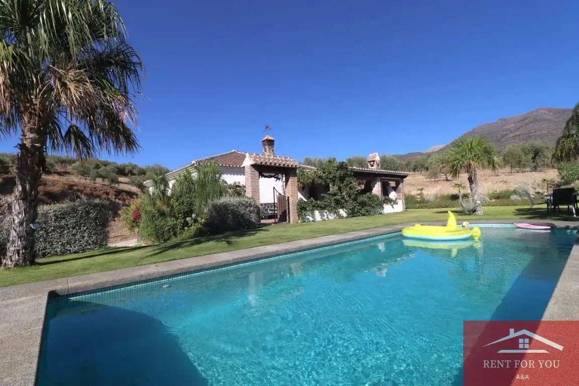 Jardí de Casa o xalet de lloguer en Alozaina amb Aire condicionat, Jardí privat i Piscina