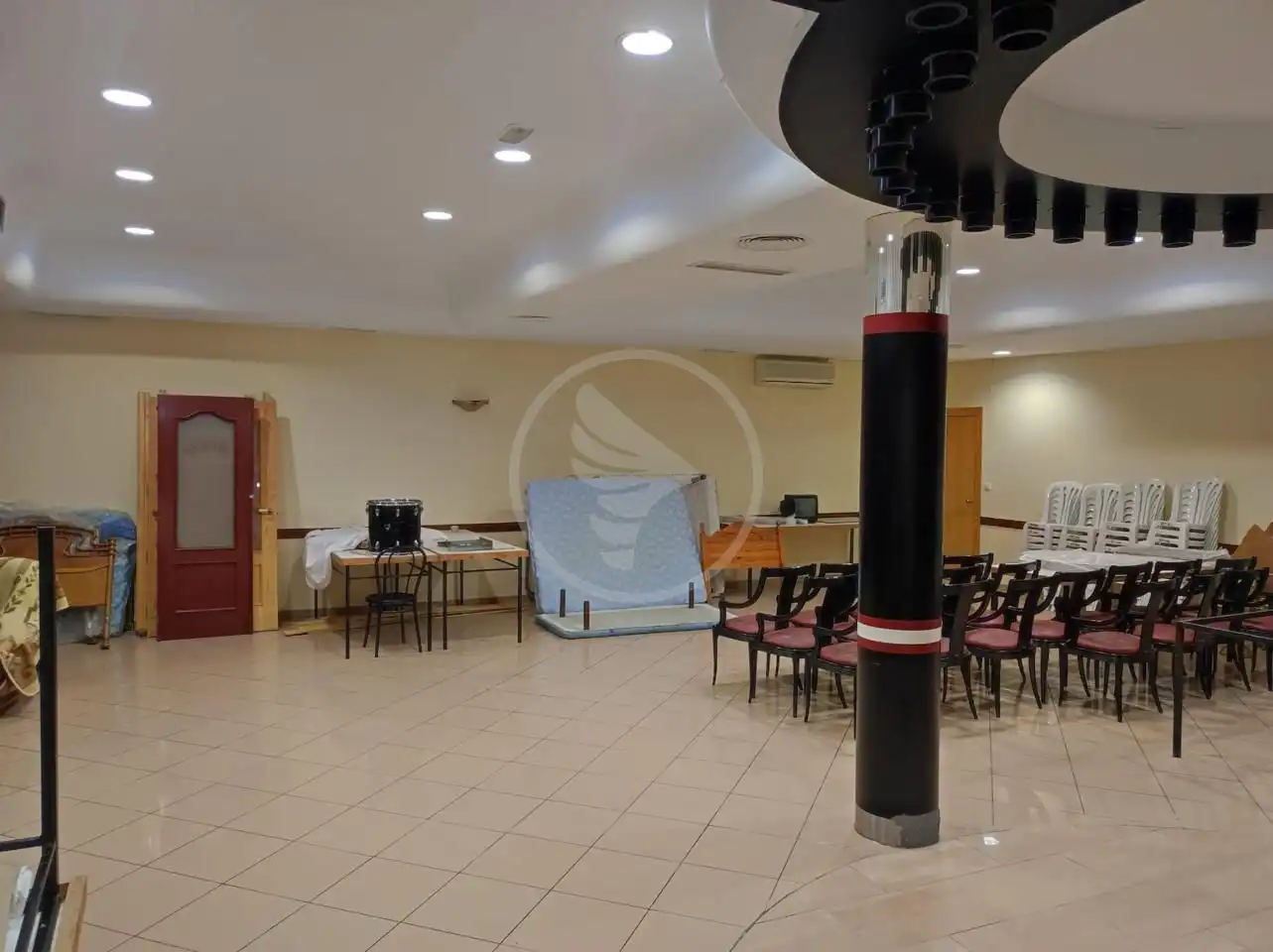 Local en venta en Linares con Aire acondicionado