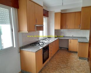 Kitchen of Flat to rent in Tui