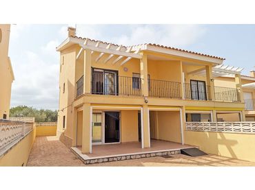 Casa pareada con piscina en venta en Camino cervera
