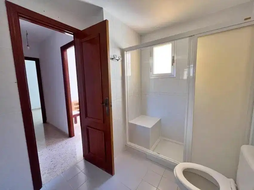 Bany de Apartament en venda en Rincón de la Victoria amb Terrassa, Balcó i Piscina comunitària