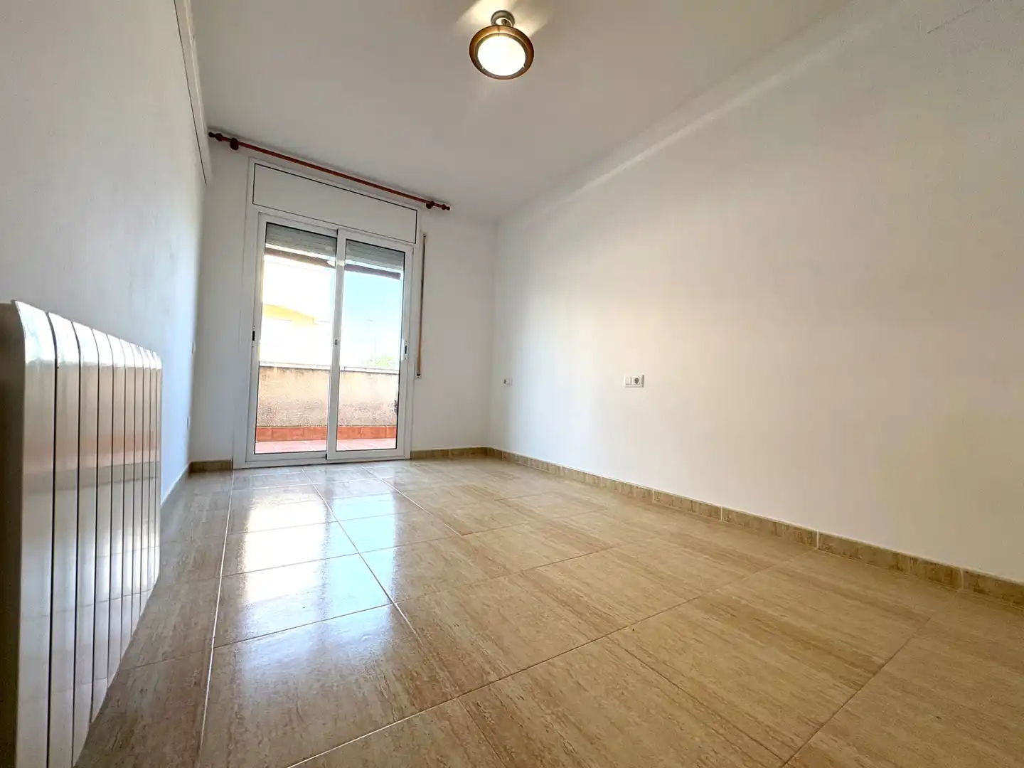 Habitación de Casa adosada en venta en La Pobla de Montornès   con Calefacción, Jardín privado y Terraza