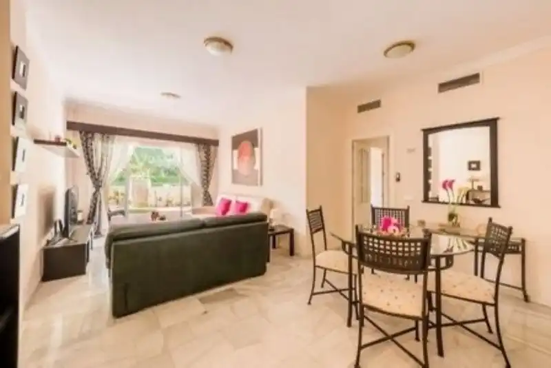 Apartamento en venta en Marbesa