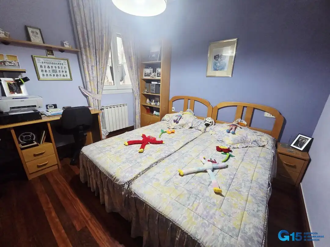 Habitación de Piso en venta en Errenteria con Calefacción, Terraza y Amueblado