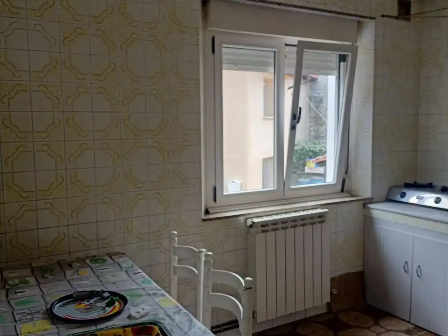 Cuina de Casa o xalet en venda en Valdelugueros amb Terrassa