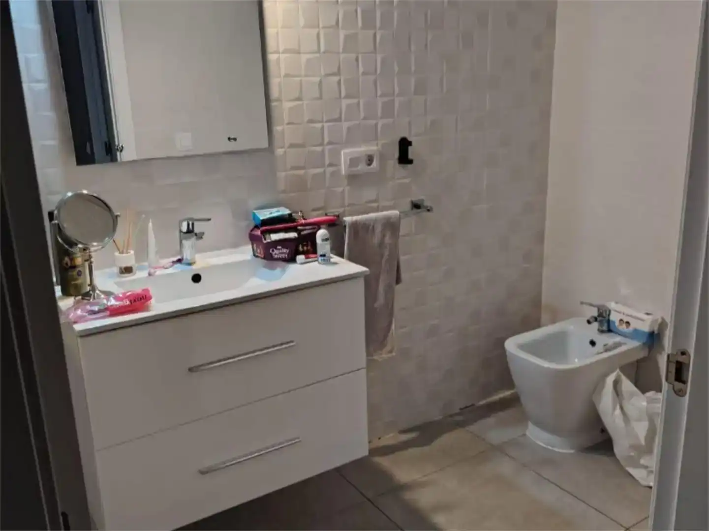 Baño de Piso en venta en Torrent con Aire acondicionado, Trastero y Amueblado