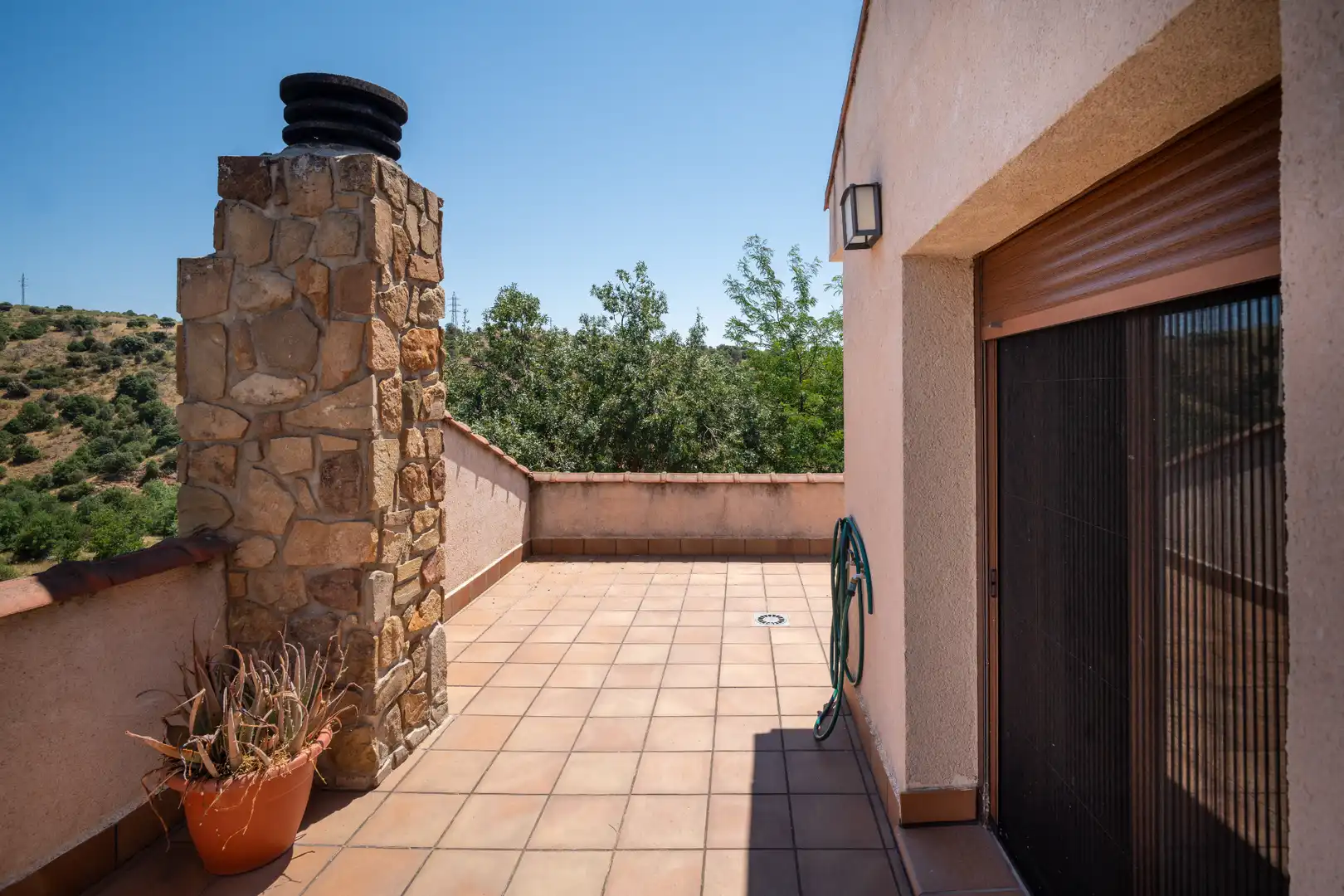 Terrassa de Casa o xalet en venda en Cabanillas de la Sierra amb Jardí privat i Terrassa