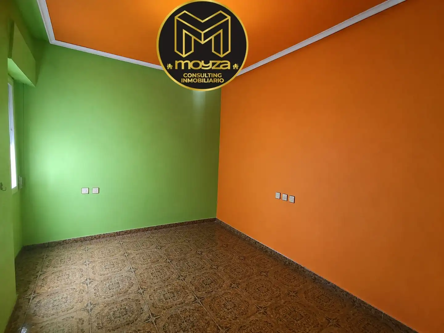 Wohnung zum Verkauf in Torredonjimeno mit Klimaanlage, Terrasse und Abstellraum