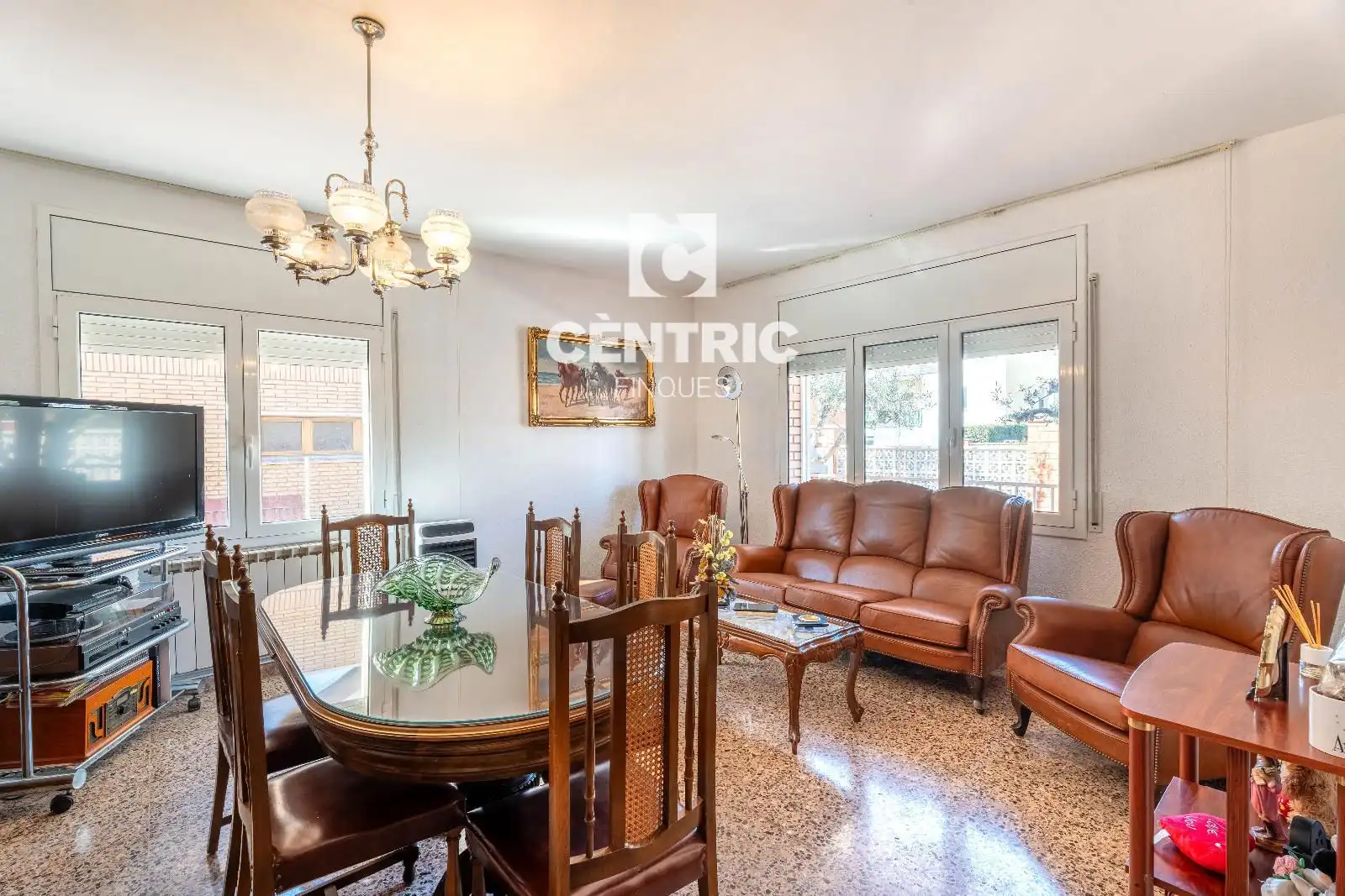 Vista exterior de Casa o chalet en venta en Rubí con Calefacción