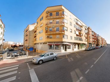 Local comercial en venda a Calle Corte De Peleas