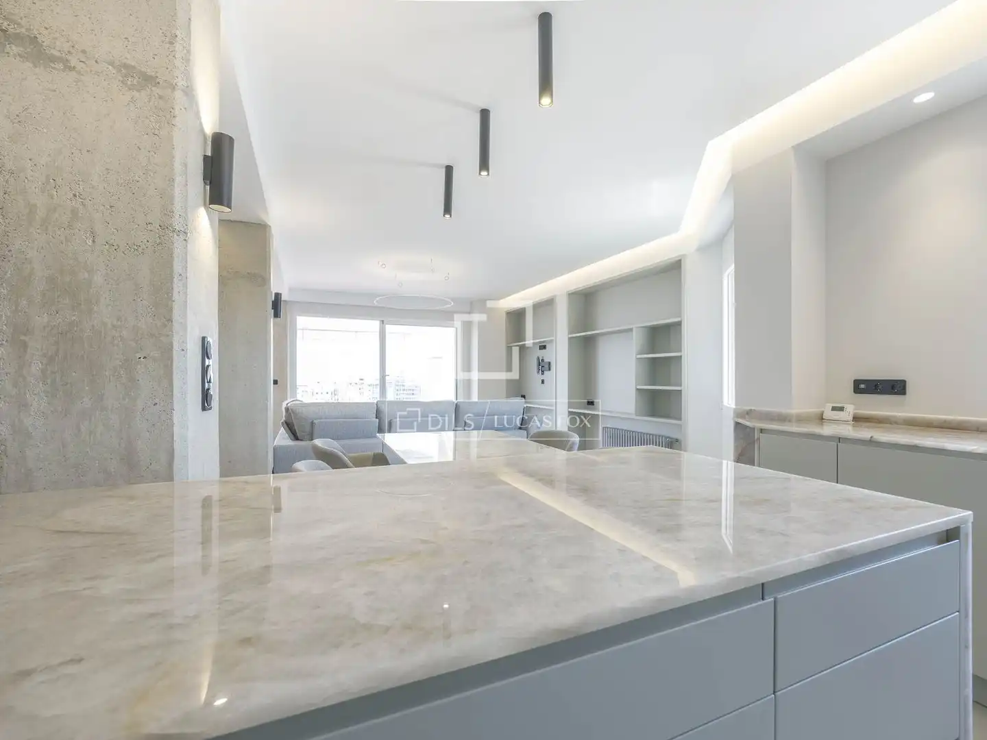 Kitchen of Attic for rent in Valencia  with Air Conditioner, Heating and Parquet flooring