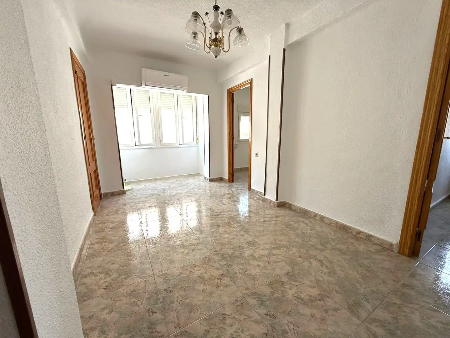 Piso en venta en Calle Antonio Machado, imagen 2