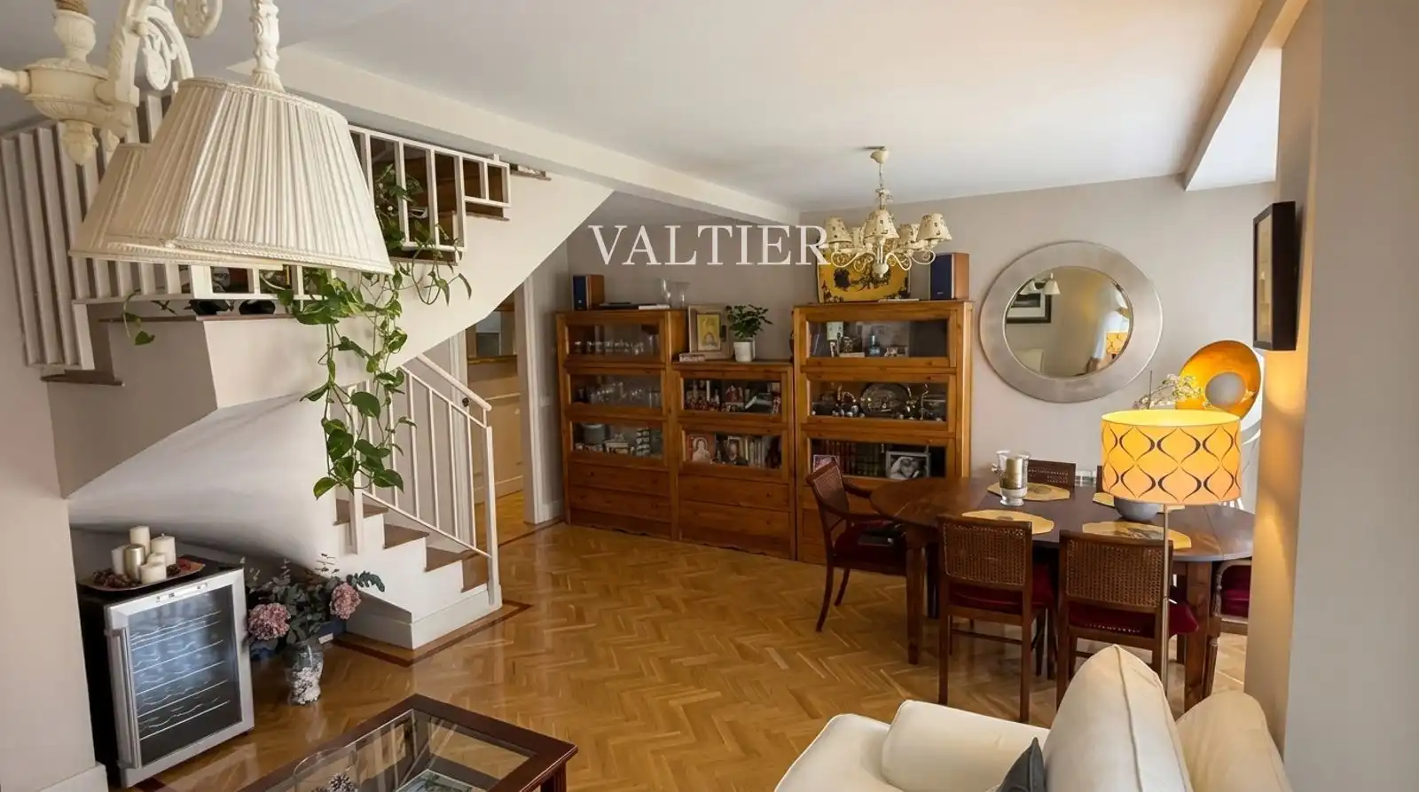 Sala d'estar de Dúplex en venda en Retiro