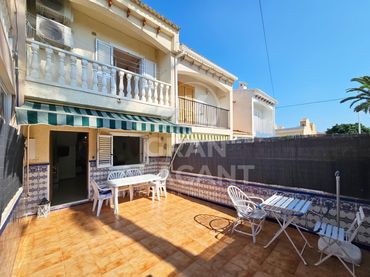 Bungalow with balcony for sale in RIO TAJO 59
