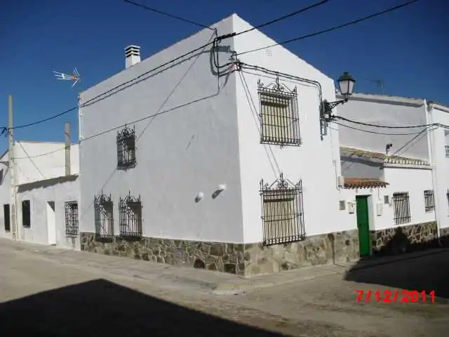 Vista exterior de Casa adosada en venda en Tribaldos