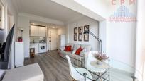 Living room of Flat to rent in  Madrid Capital  with Air Conditioner, Heating and Parquet flooring