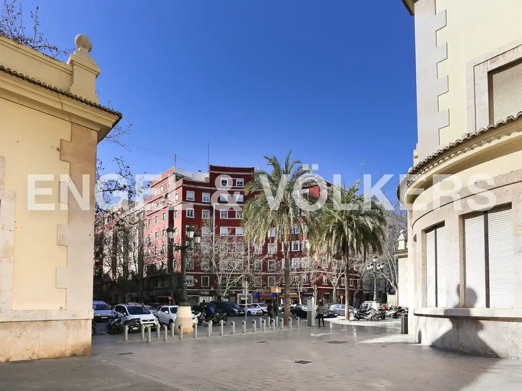 Vista exterior de Piso en venta en Valencia con Aire acondicionado, Calefacción y Parquet