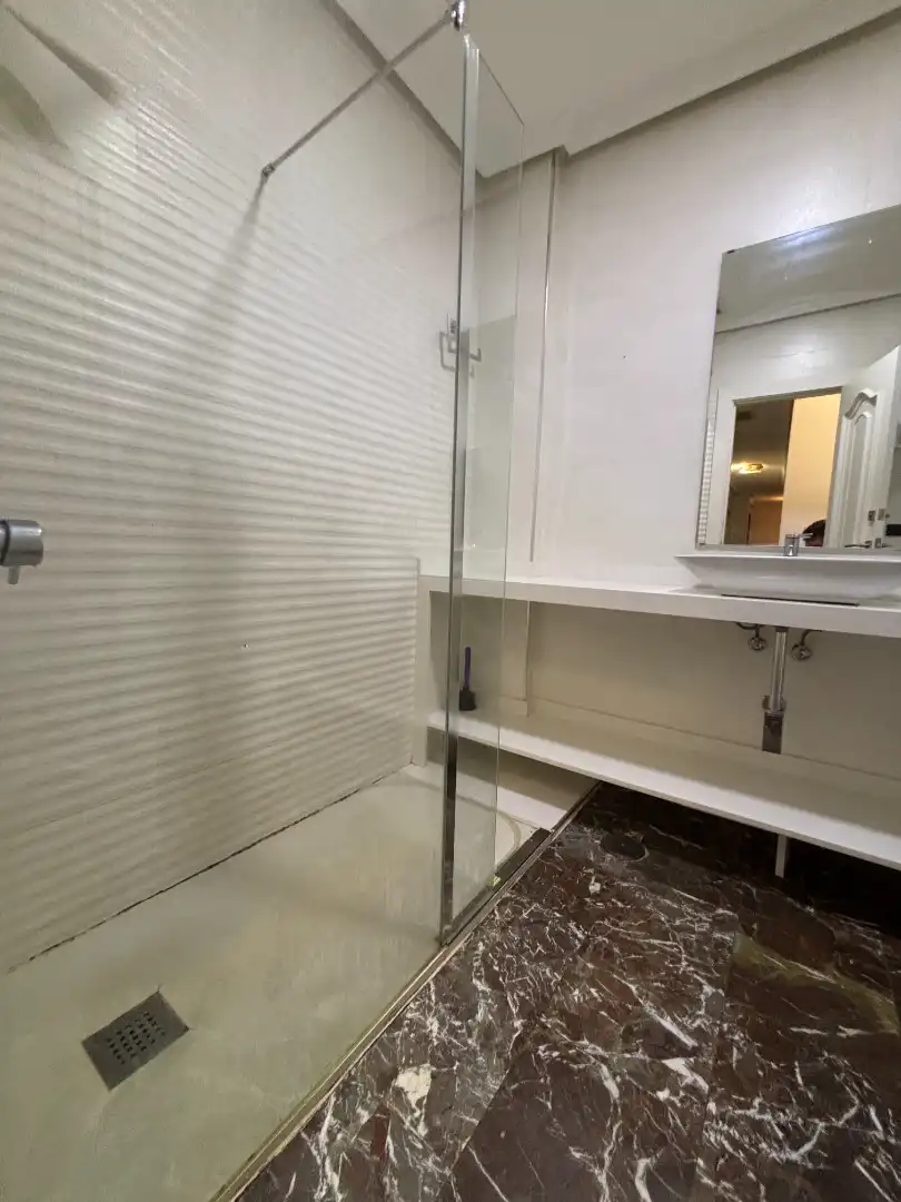 Badezimmer von Wohnung zur Miete in Andújar mit Klimaanlage, Heizung und Möbliert