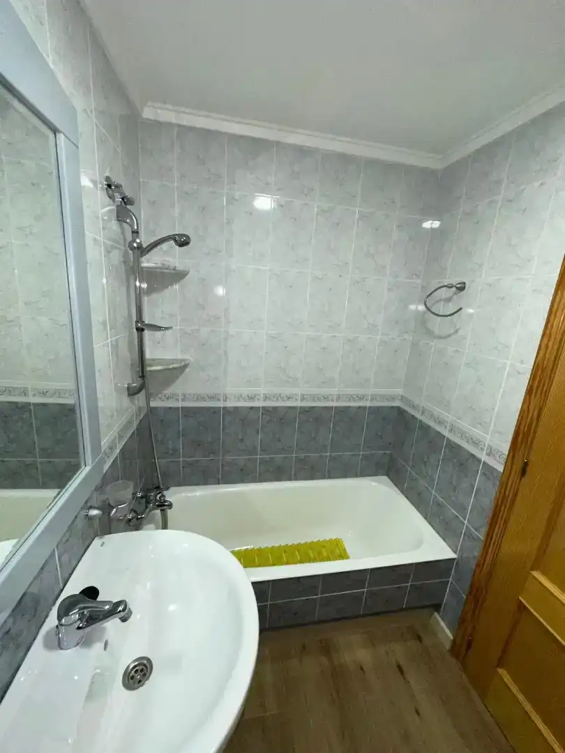 Bany de Pis en venda en Orihuela amb Aire condicionat, Parquet i Traster