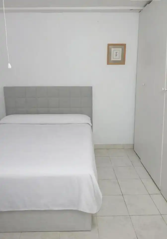 Planta baixa en venda a Calle de Orense, 79, Barrio Torrero