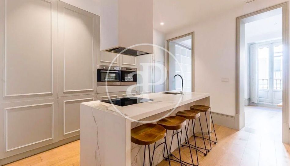 Piso de alquiler en C. de Belén, Justicia - Chueca - Imagen 4