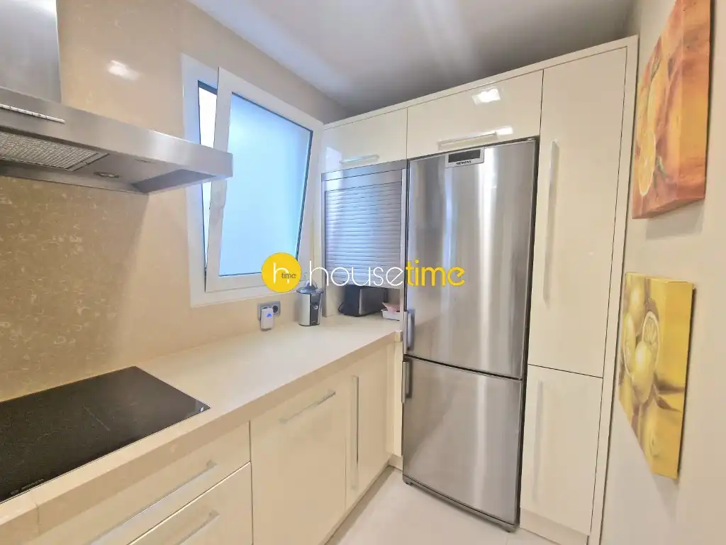 Cocina de Ático en venta en Barcelona
