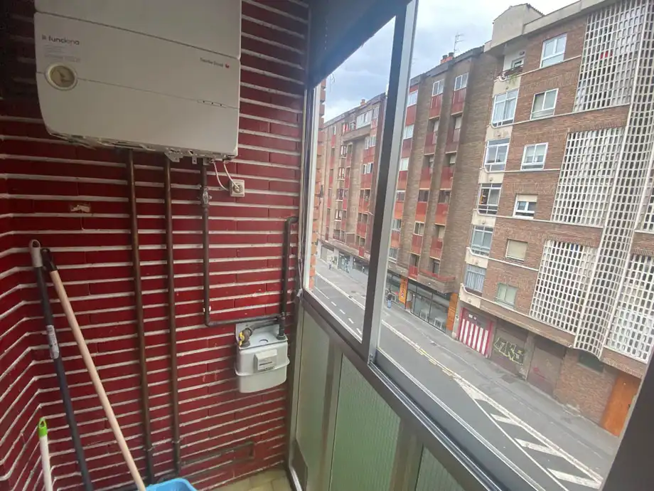 Terraza de Piso en venta en Vitoria - Gasteiz con Calefacción, Trastero y Amueblado