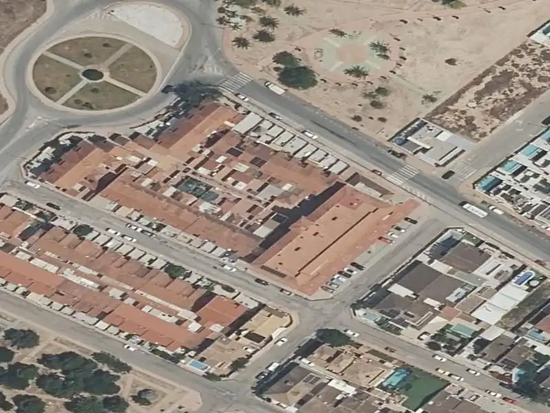 Local comercial en venda a Calle Isla San Miguel-Villar