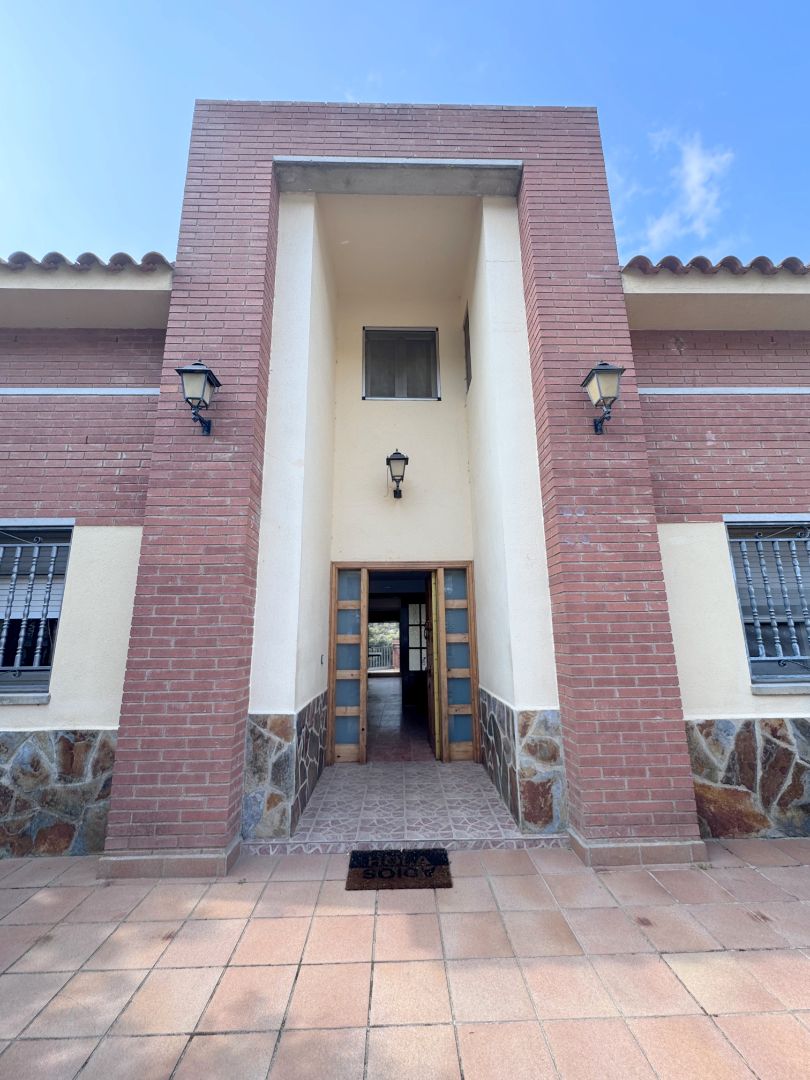 House or chalet to rent in Vilanova del Vallès  with Private garden, Swimming Pool and Balcony