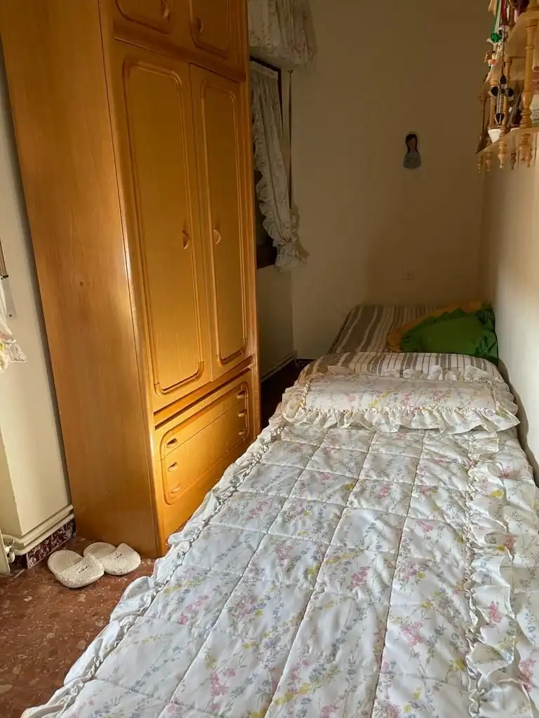 Habitación de Edificio en venta en Madrigal de las Altas Torres