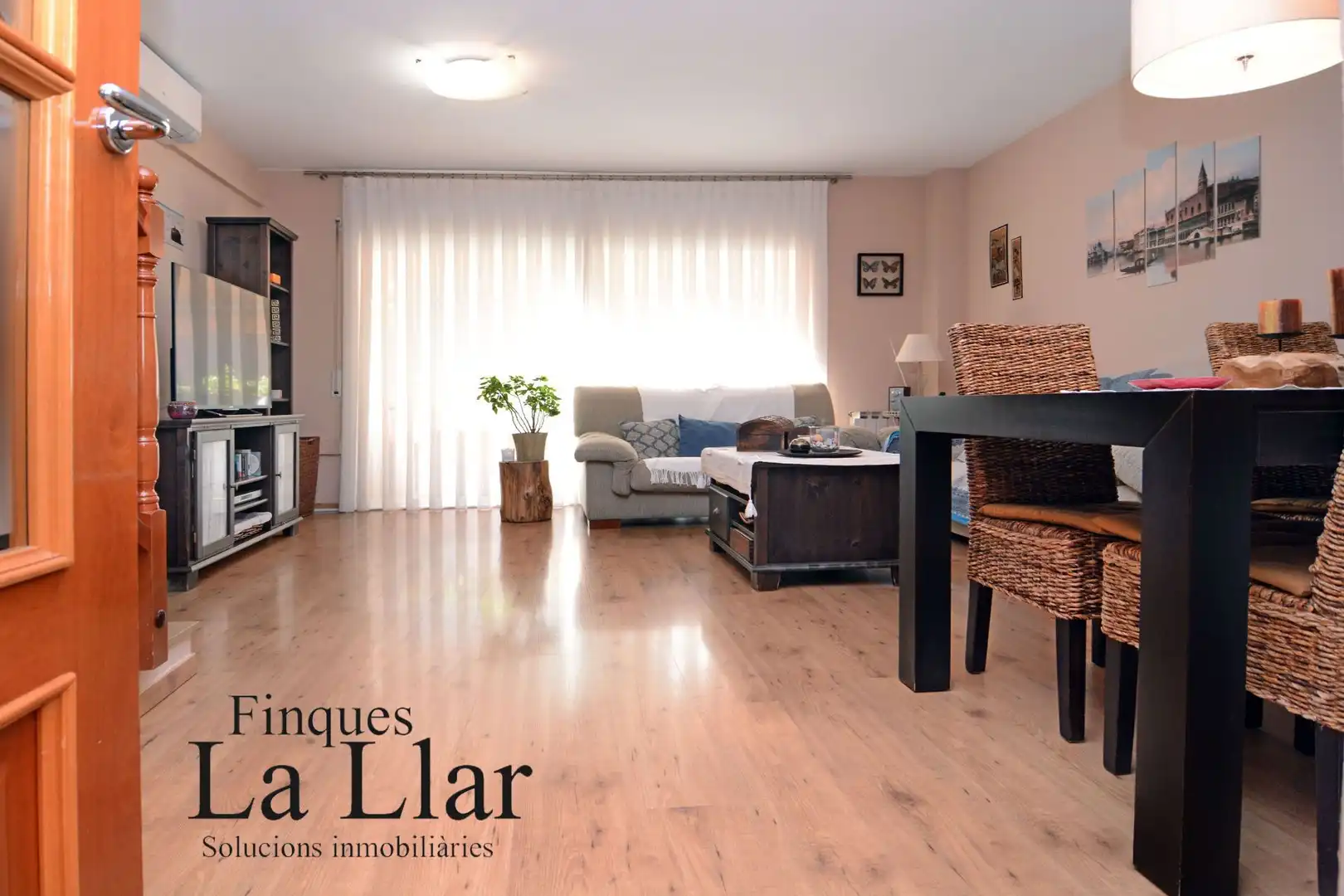 Sala de estar de Casa adosada en venta en Gavà con Aire acondicionado y Calefacción