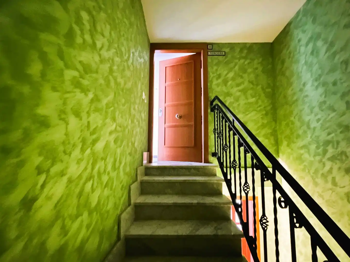Wohnung zum Verkauf in Los Navalmorales mit Klimaanlage und Heizung