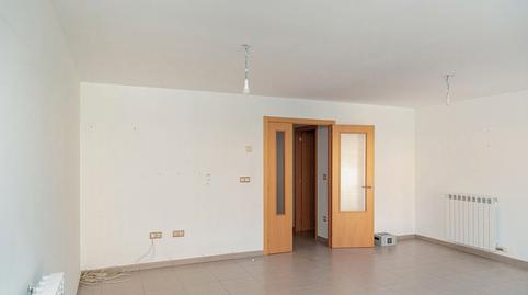 Foto 3 de Casa adosada en venda a C/ Sierra del Tremedal , Zuera, Zaragoza