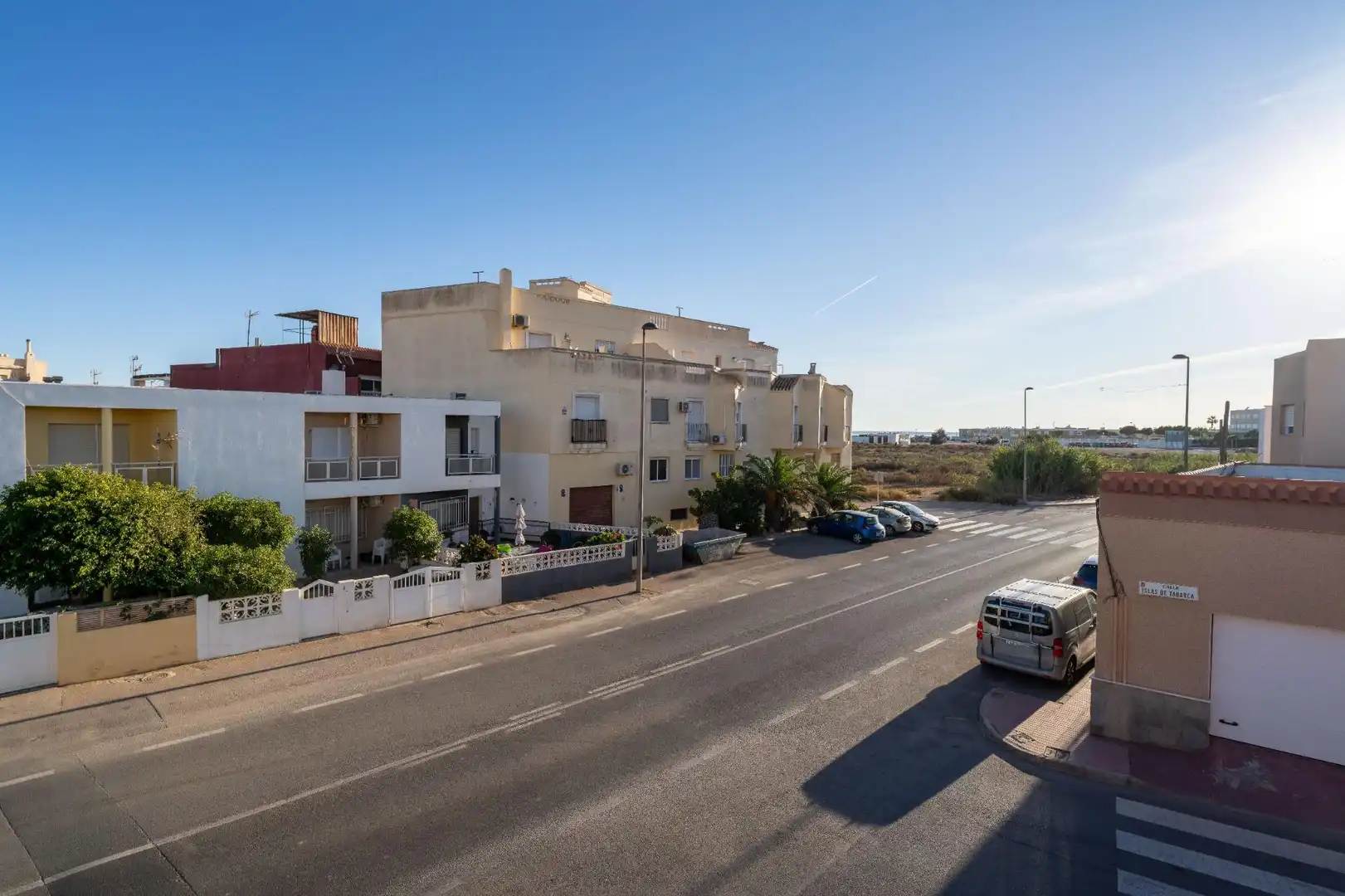 Vista exterior de Casa adosada en venda en Cabo de Gata amb Jardí privat, Terrassa i Traster