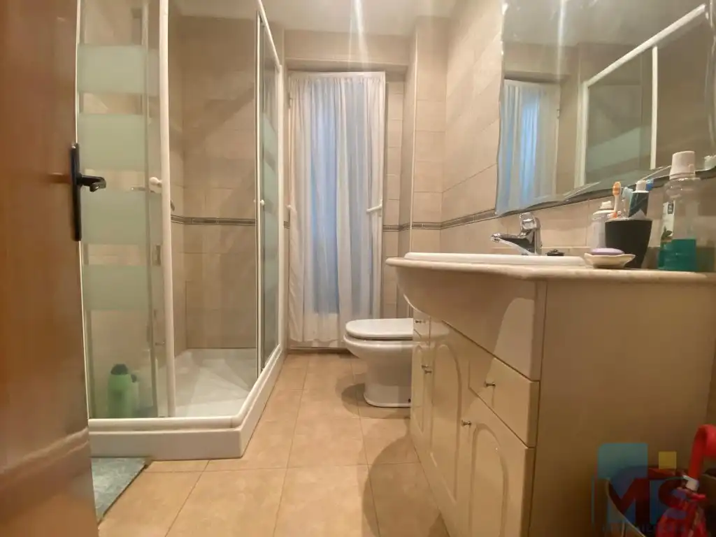 Badezimmer von Wohnung zum Verkauf in Pasaia