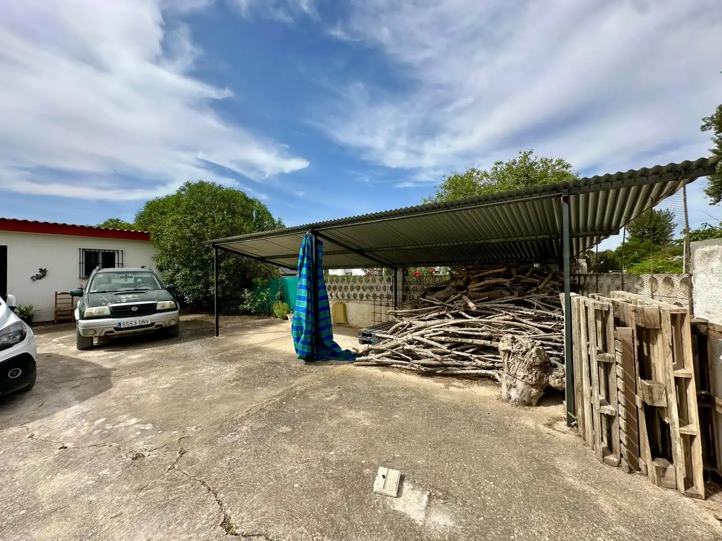 Parking of Houses for sale in Paradas
