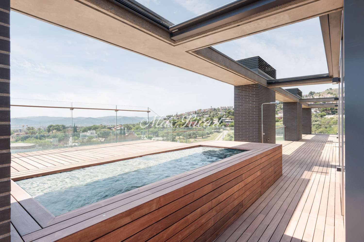 Swimming pool of Attic for sale in Esplugues de Llobregat  with Air Conditioner, Heating and Terrace