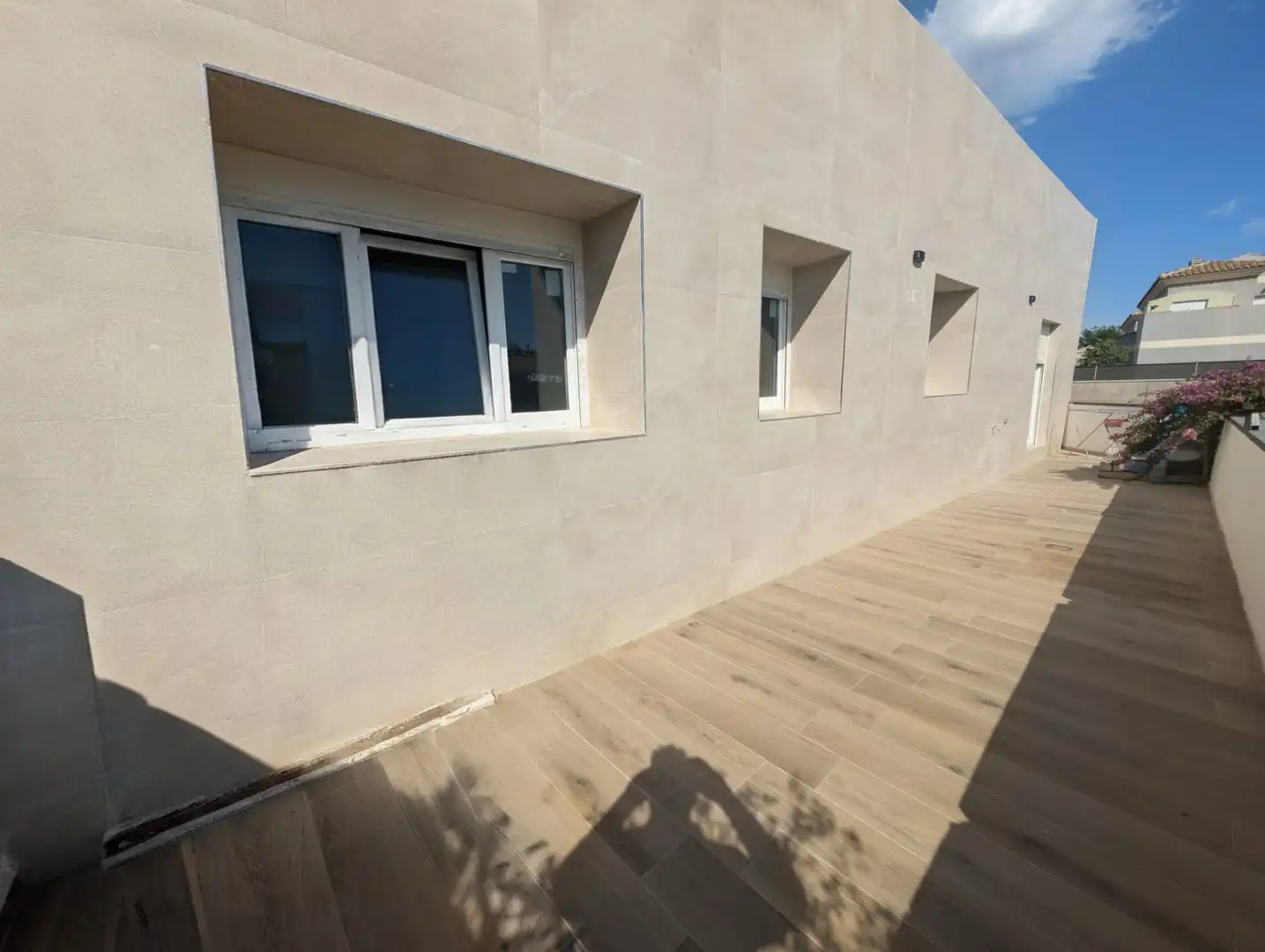 Casa aparellada amb piscina en venda a Calle Papagayo, imagen 3