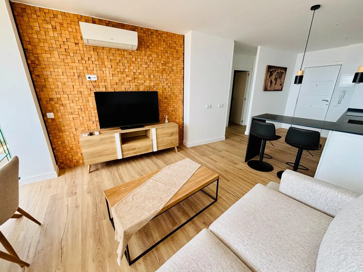 Sala d'estar de Apartament en venda en Fuengirola amb Aire condicionat, Calefacció i Terrassa