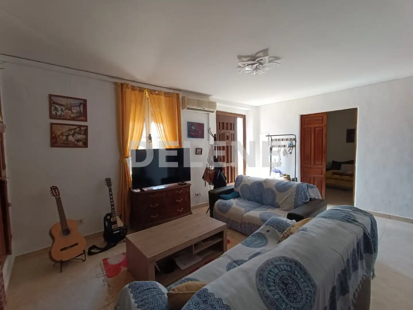 Sala d'estar de Casa adosada en venda en Hellín amb Jardí privat, Traster i Piscina